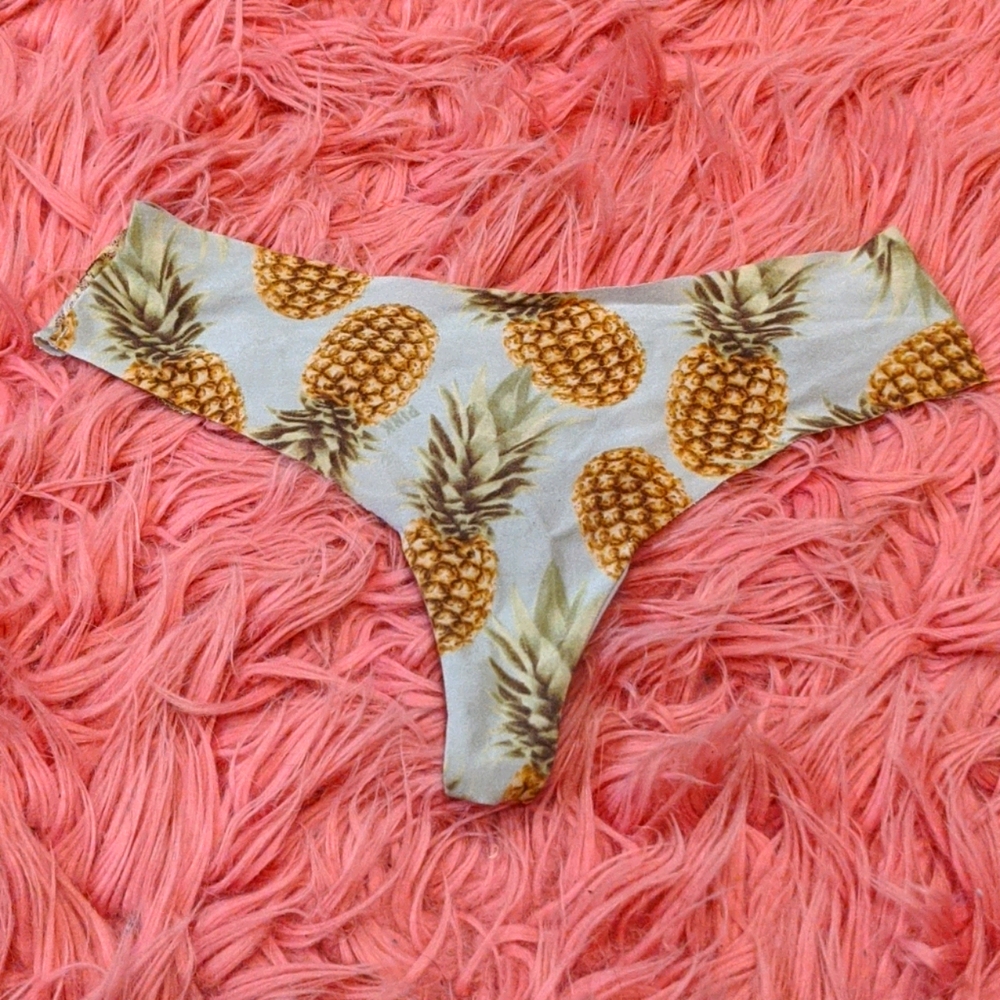 2017 VS PINK Thong Panty